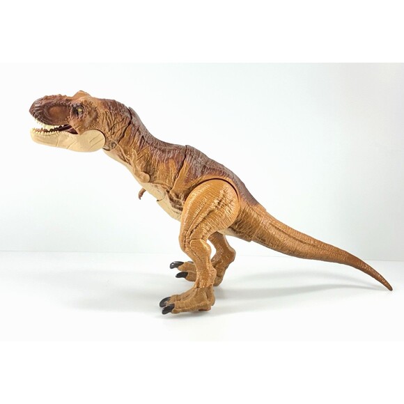 Jurassic World Thrash 'n Throw Tyrannosaurus Rex Action Figure Tested - Picture 3 of 11